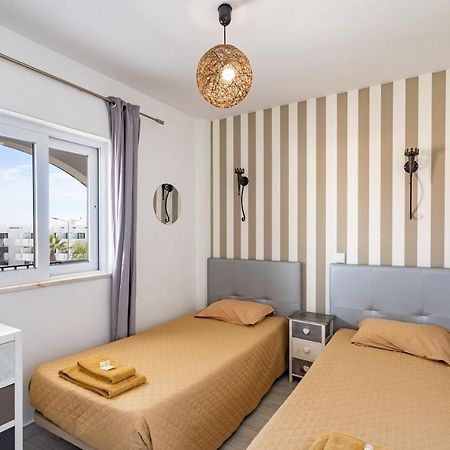 Deluxe Oldtown By Umbral Apartment อัลบูเฟรา ภายนอก รูปภาพ